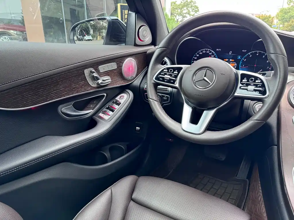 Mercedes-Benz GLC — миниатюра 6