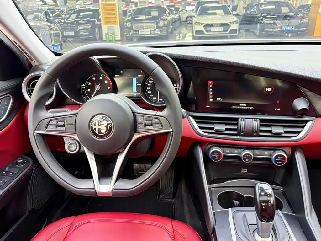 Alfa Romeo Giulia — миниатюра 16