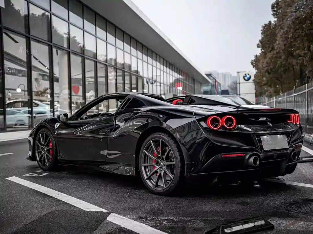 Ferrari F8 — миниатюра 5