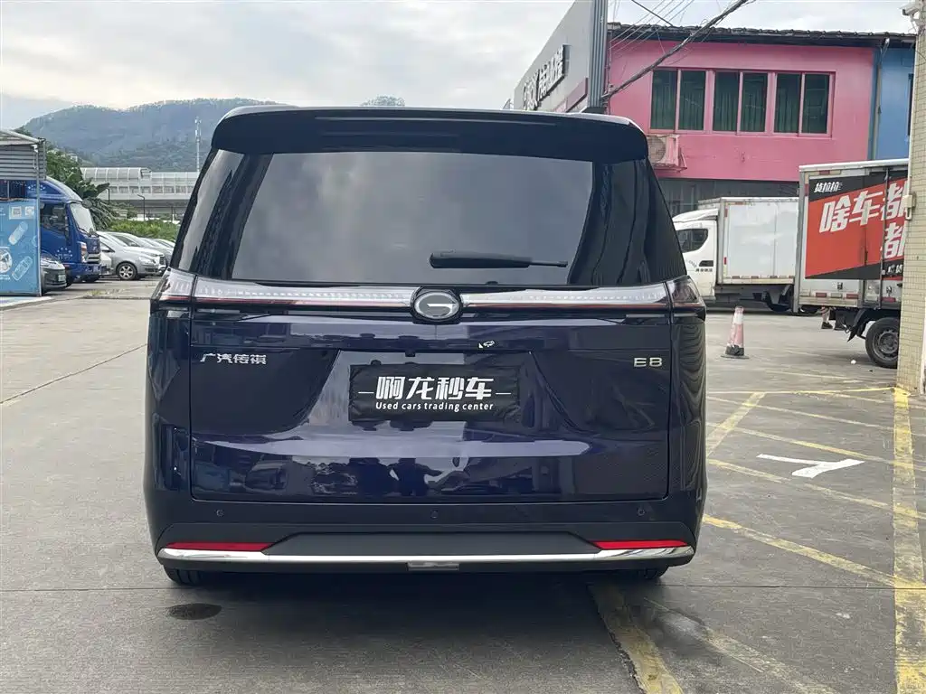 GAC Motor Trumpchi E8 PHEV — миниатюра 8