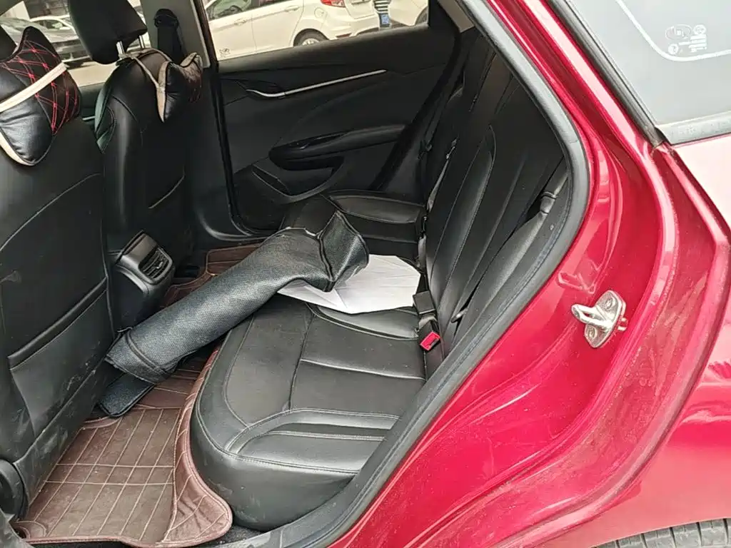 Buick Excelle — миниатюра 17