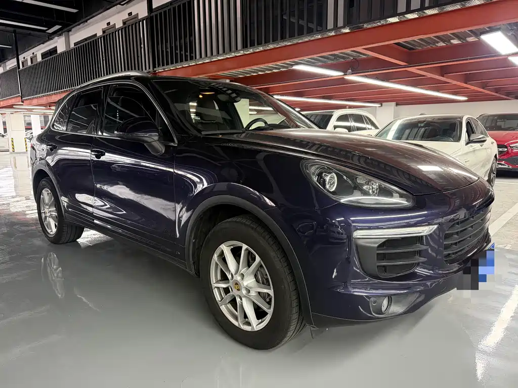 Porsche Cayenne — миниатюра 3