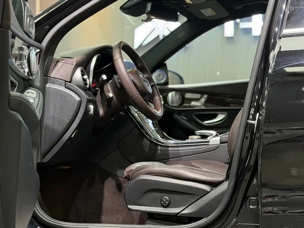 Mercedes-Benz GLC — миниатюра 9