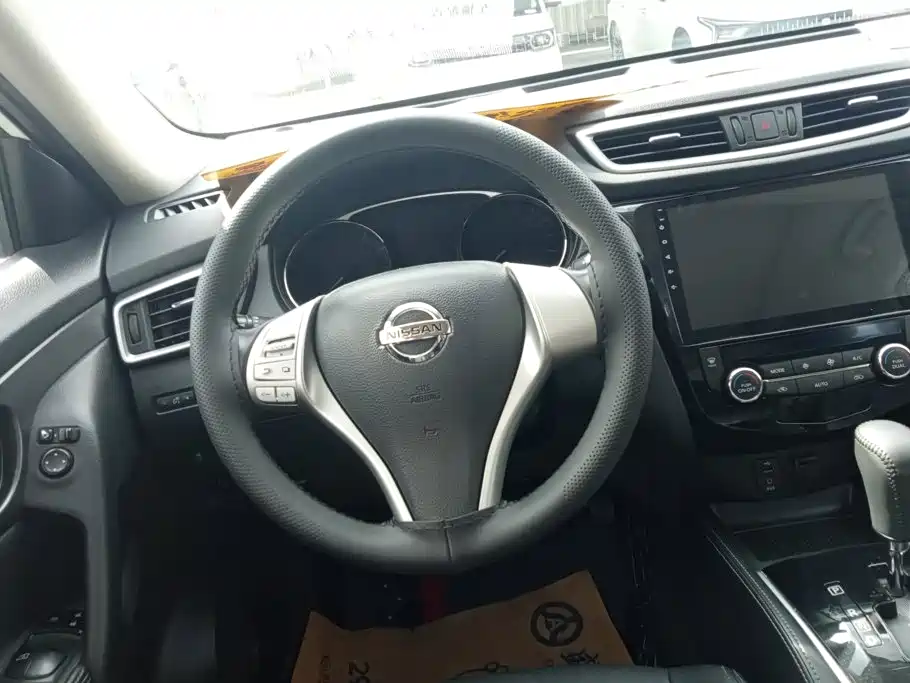 Nissan X-Trail — миниатюра 15