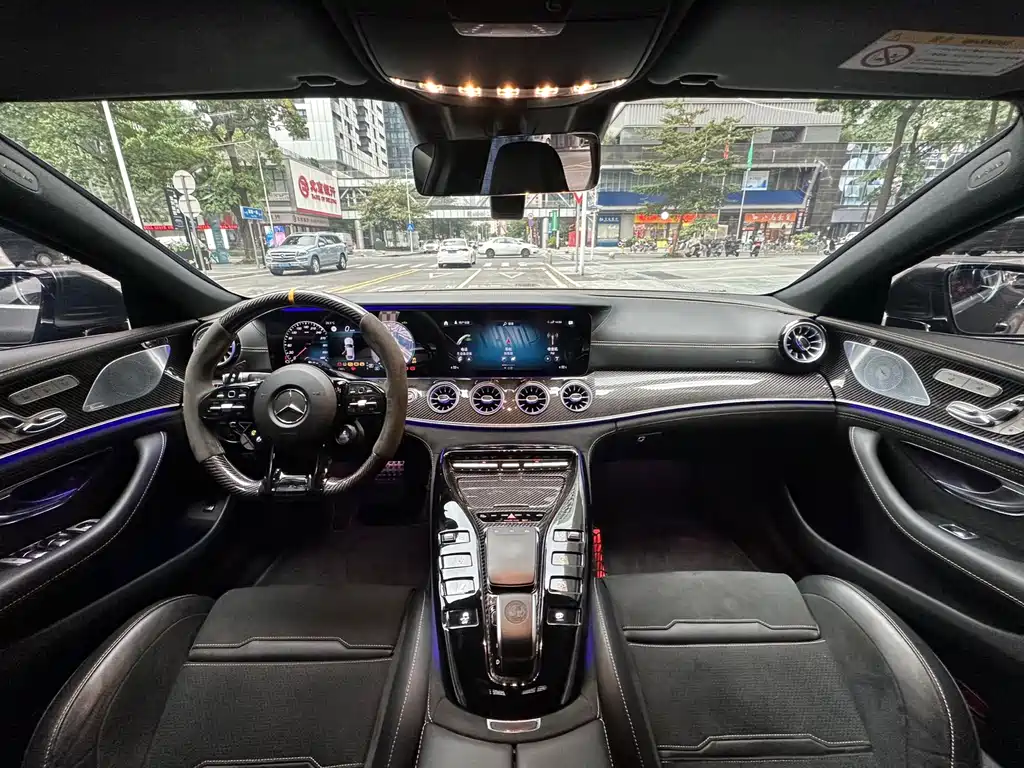 MERCEDES-BENZ AMG GT