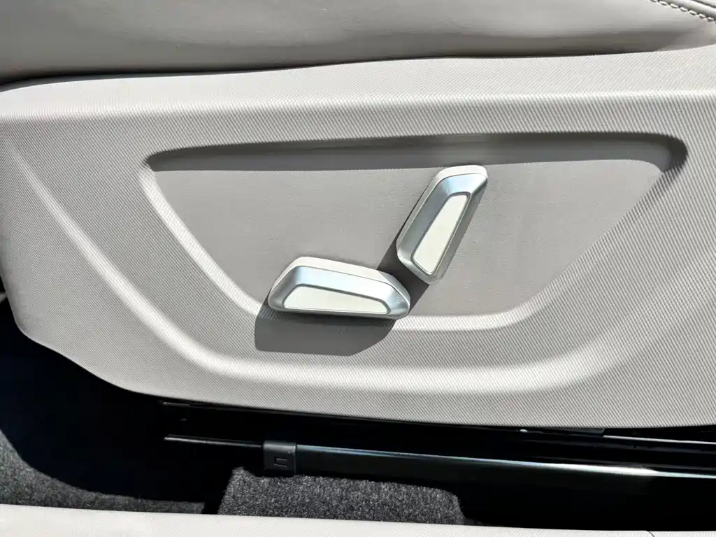 Geely Icon — миниатюра 16