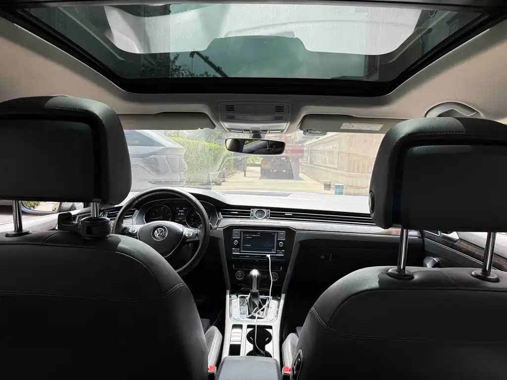 Volkswagen Magotan — миниатюра 6
