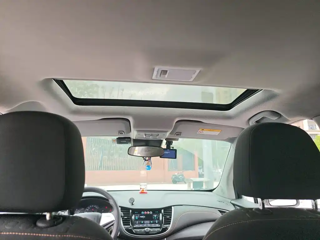 Chevrolet Trax — миниатюра 19
