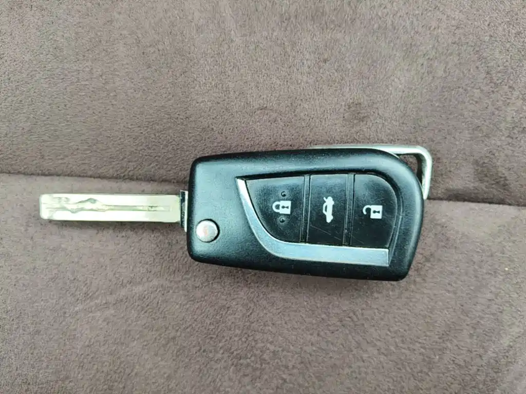 Toyota Camry — миниатюра 9