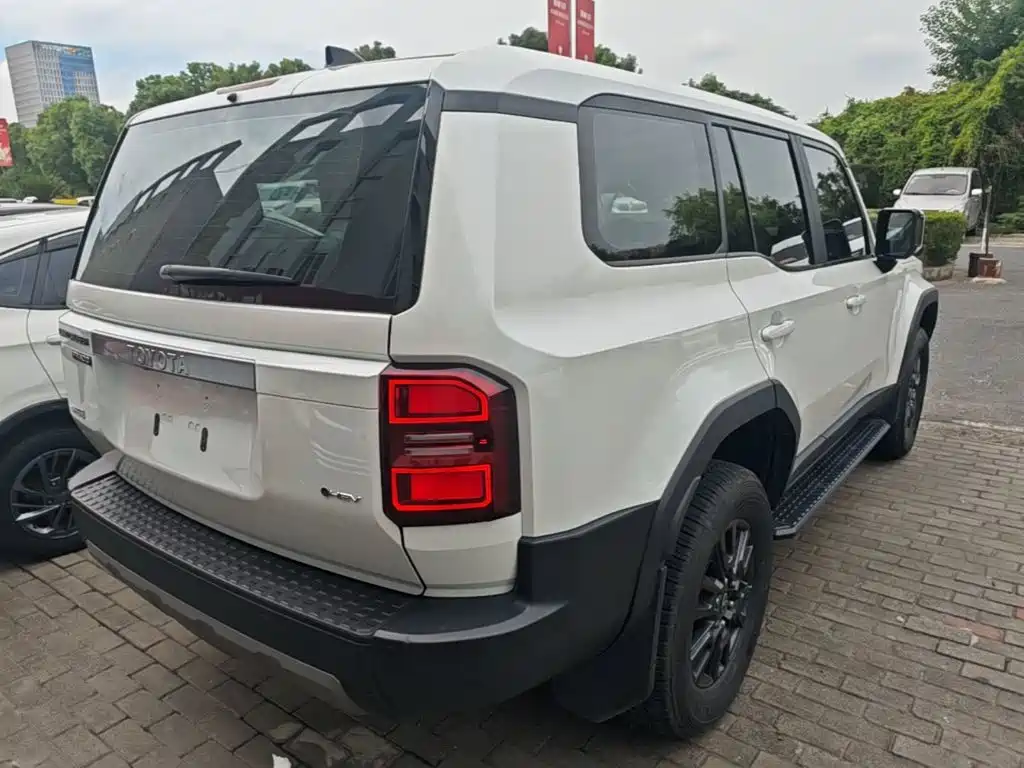 Toyota Prado — миниатюра 7