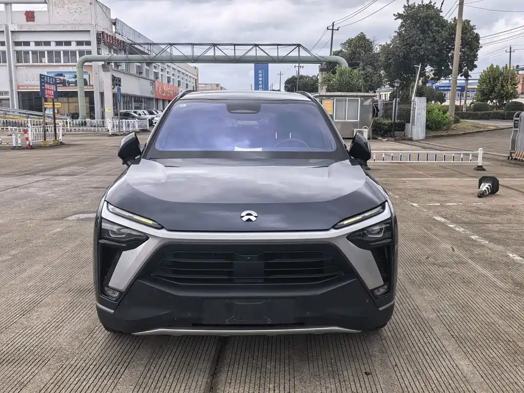 NIO ES8 — миниатюра 2