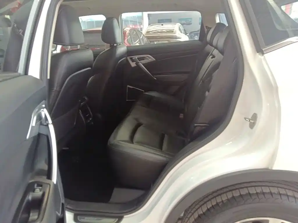 Geely Boyue — миниатюра 17