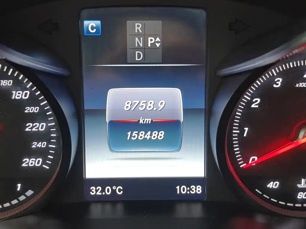 Mercedes-Benz GLC — миниатюра 17