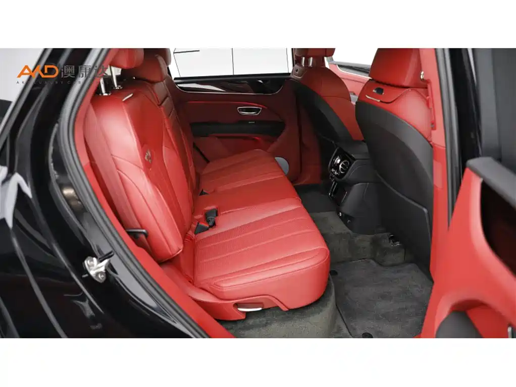 Bentley Bentayga — миниатюра 8