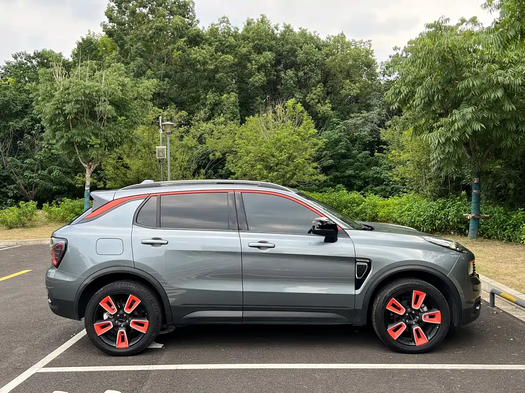 Lynk & Co 01 — миниатюра 18