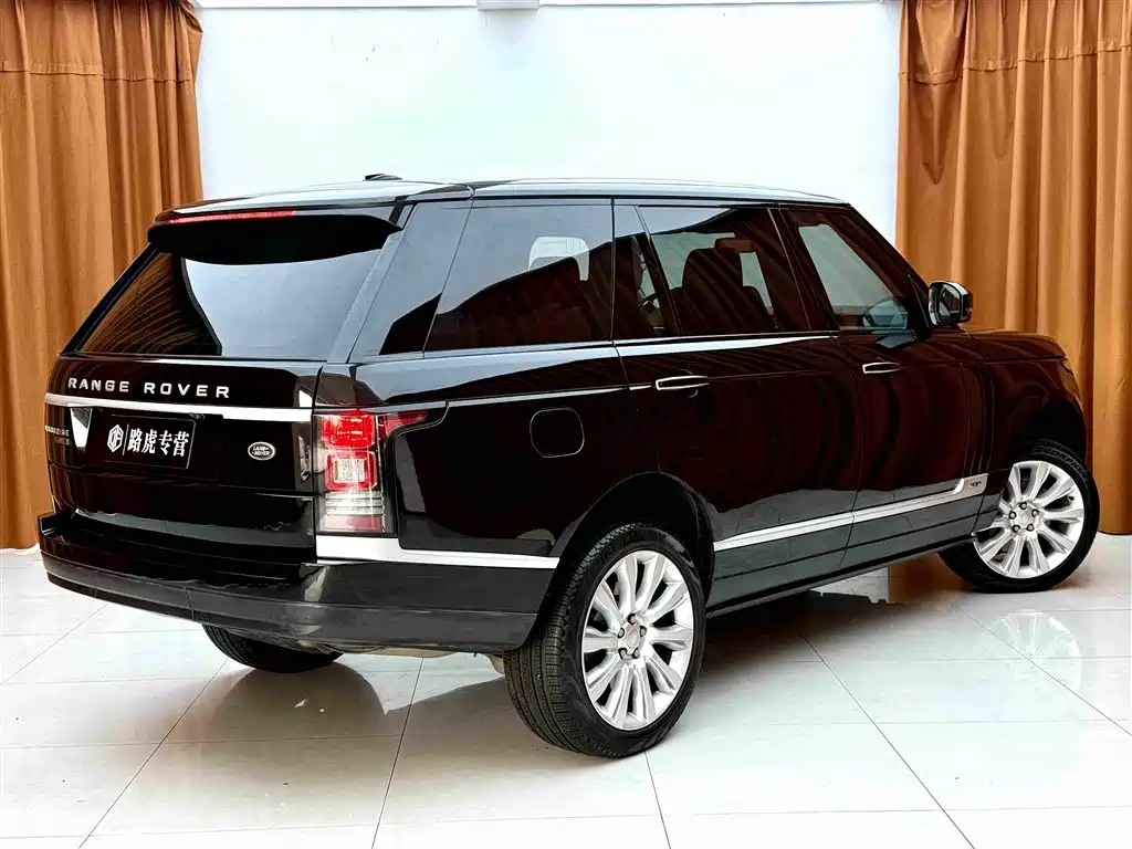 Land Rover Range Rover — миниатюра 4