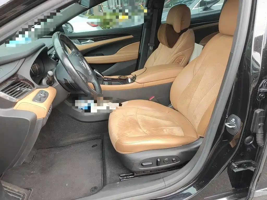 Buick LaCrosse — миниатюра 18