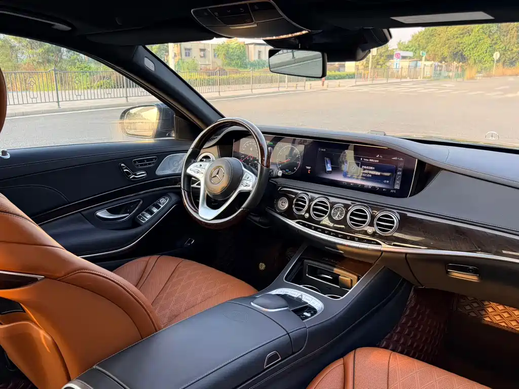 Mercedes-Benz S-Class — миниатюра 7