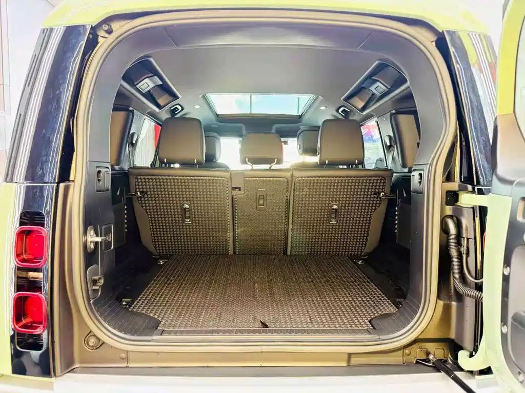 Land Rover Defender — миниатюра 22