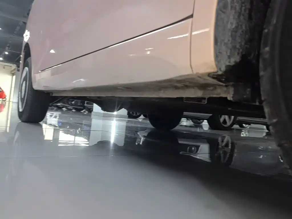 Wuling MINIEV — миниатюра 21