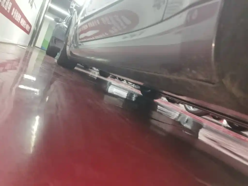 Tesla Model 3 — миниатюра 21