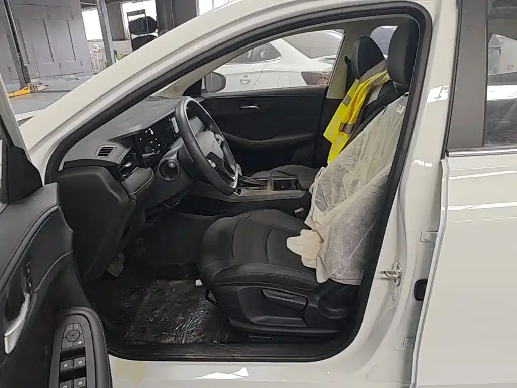 Roewe i5 — миниатюра 15