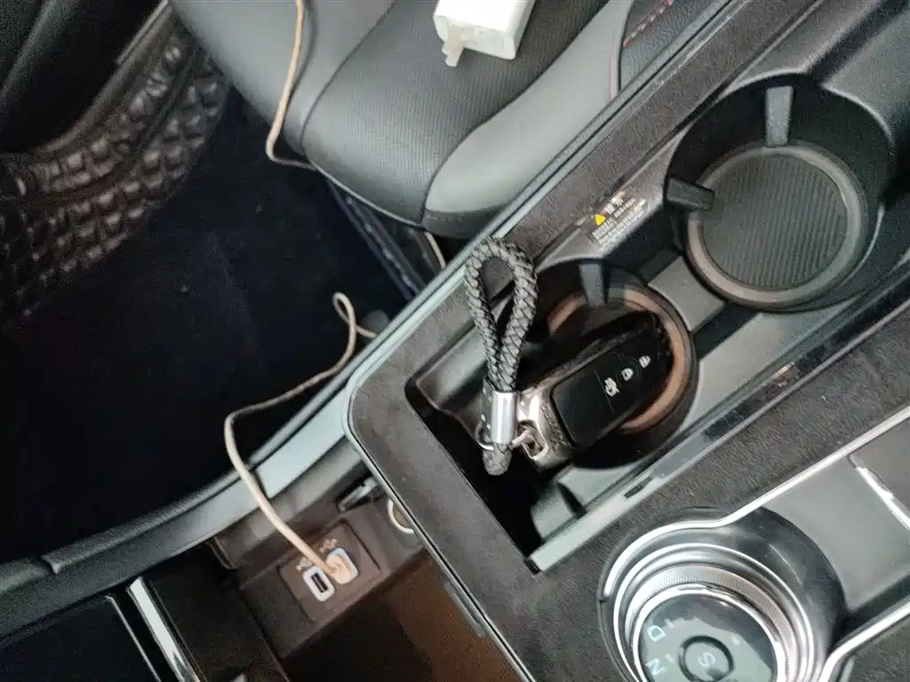 Ford Edge - фото 17