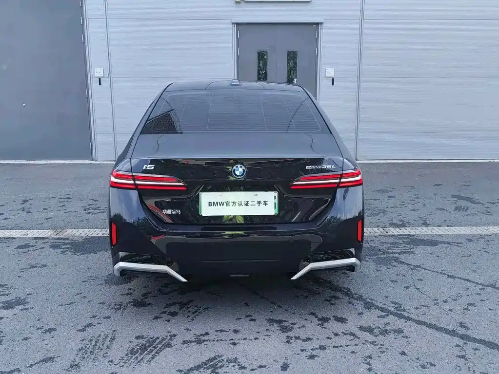 BMW i5 — миниатюра 5