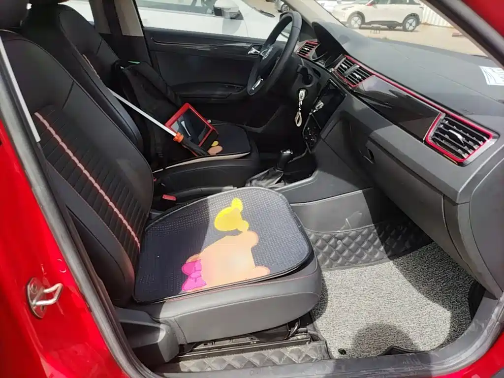 Skoda Rapid Spaceback — миниатюра 25