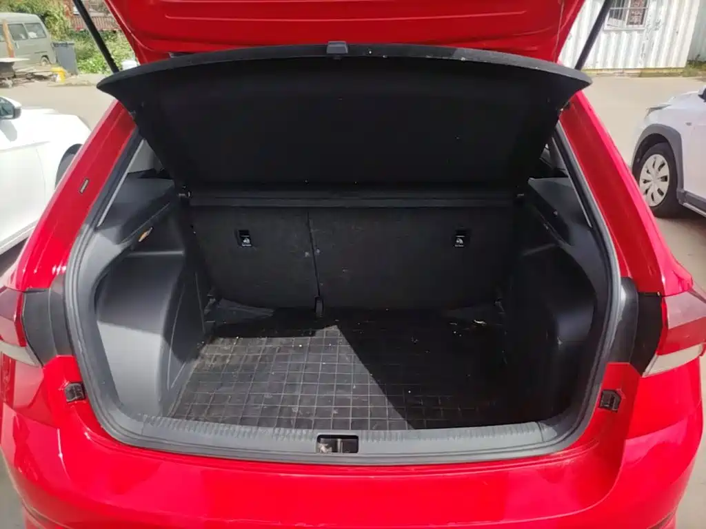 Skoda Rapid Spaceback — миниатюра 19