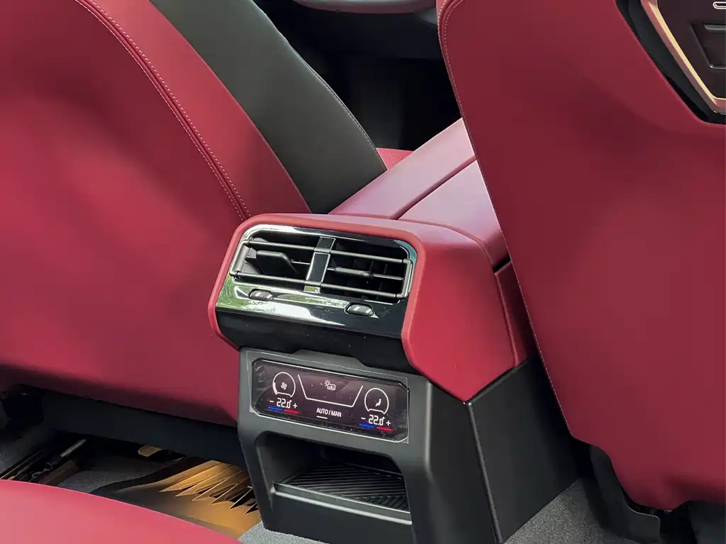 BMW 5 Series — миниатюра 22