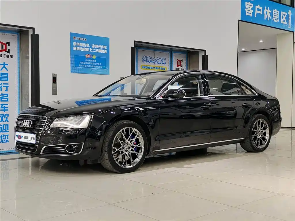 Audi A8 2012