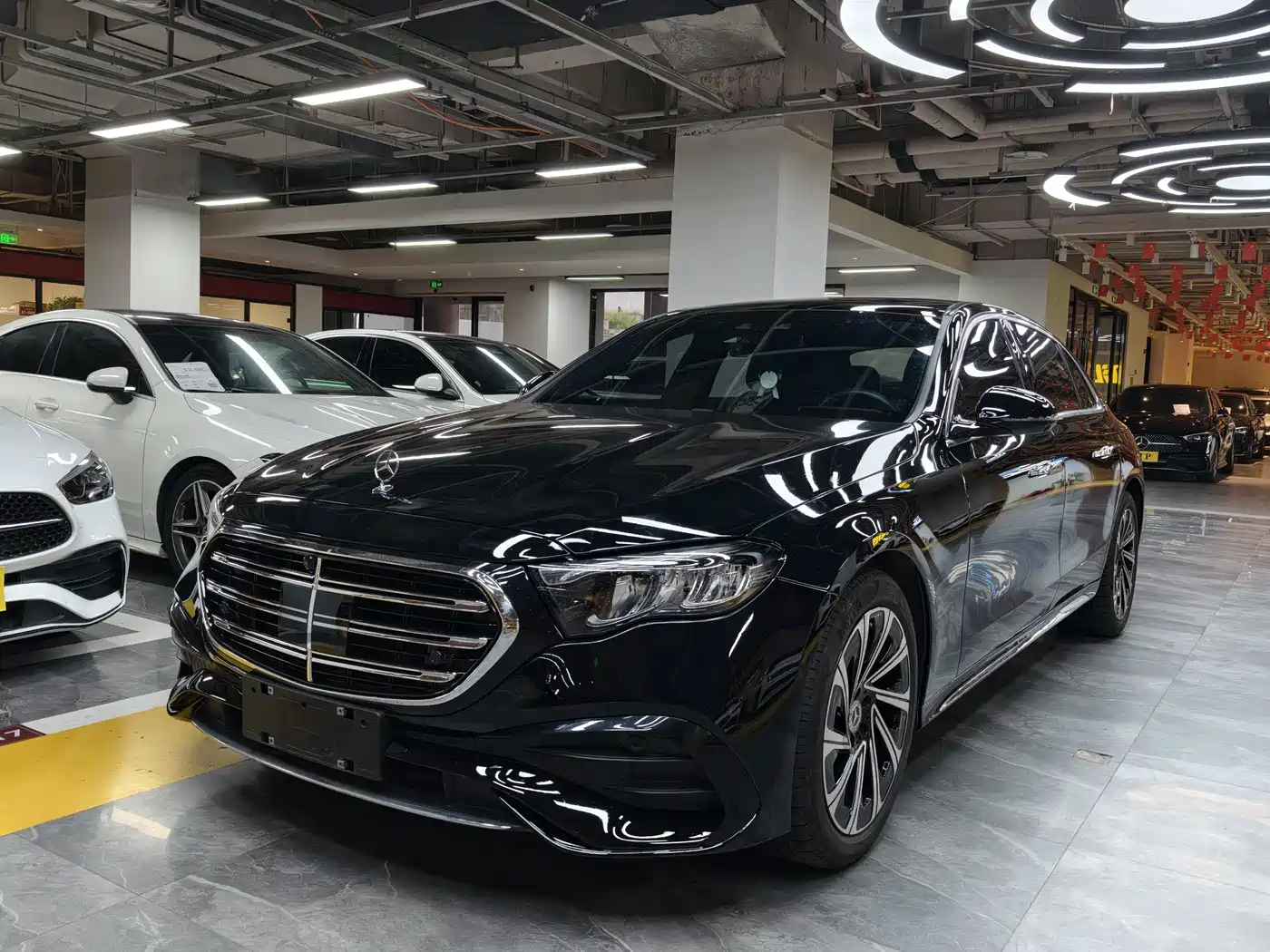奔驰E级 2024款 E 300 L 豪华运动型 2024