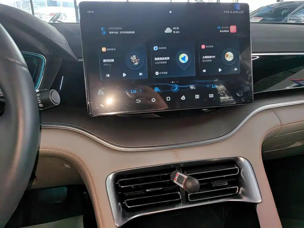 BYD PLUS New Energy — миниатюра 13