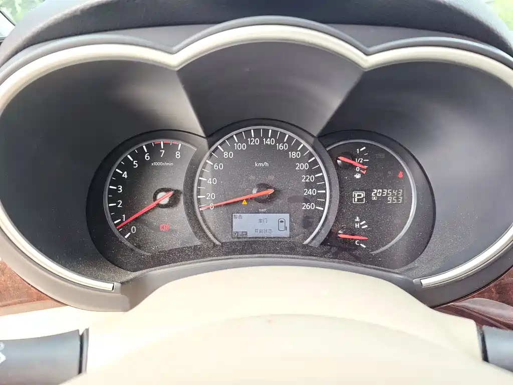 Nissan Quest — миниатюра 13