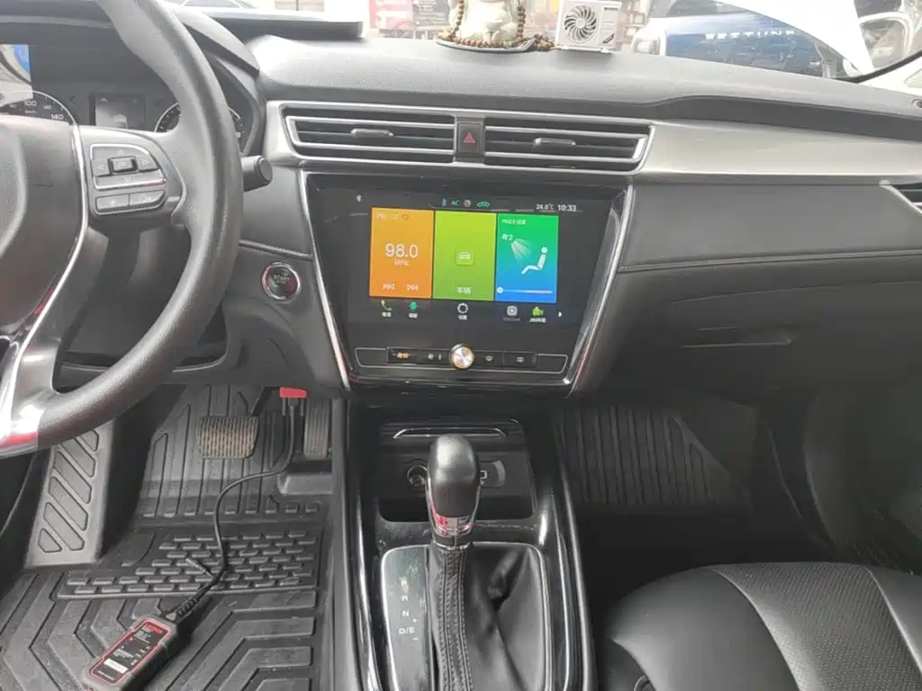 Roewe i5 — миниатюра 13