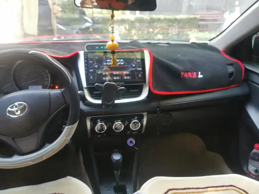 Toyota Yaris L — миниатюра 13