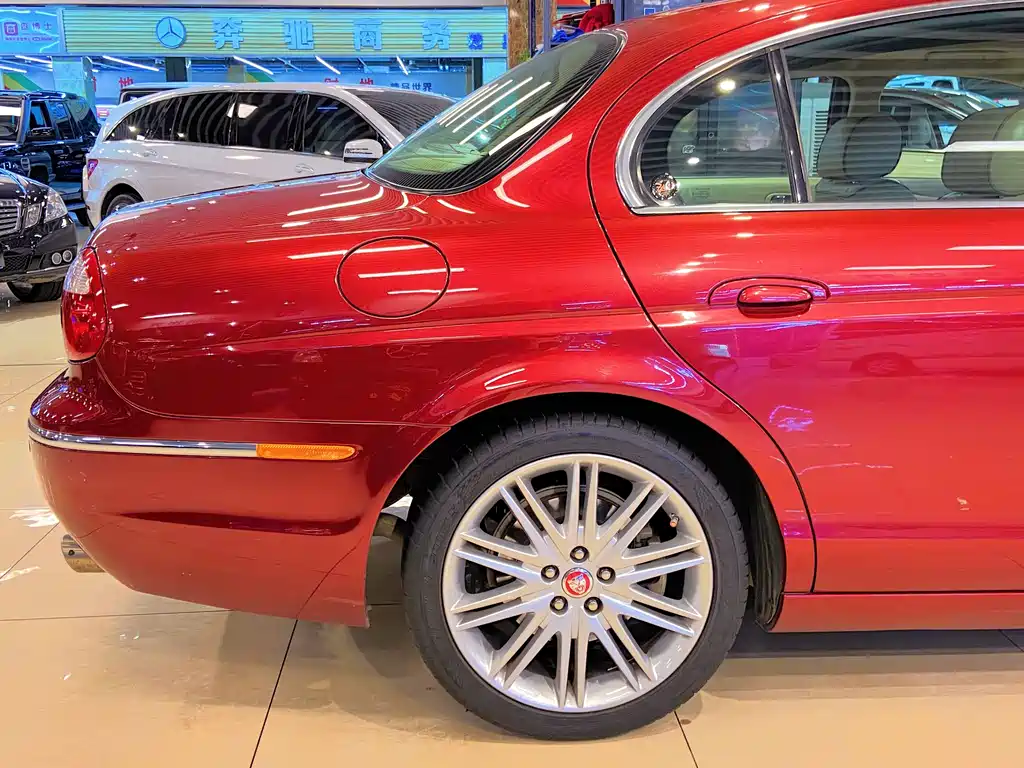 Jaguar S-TYPE — миниатюра 7