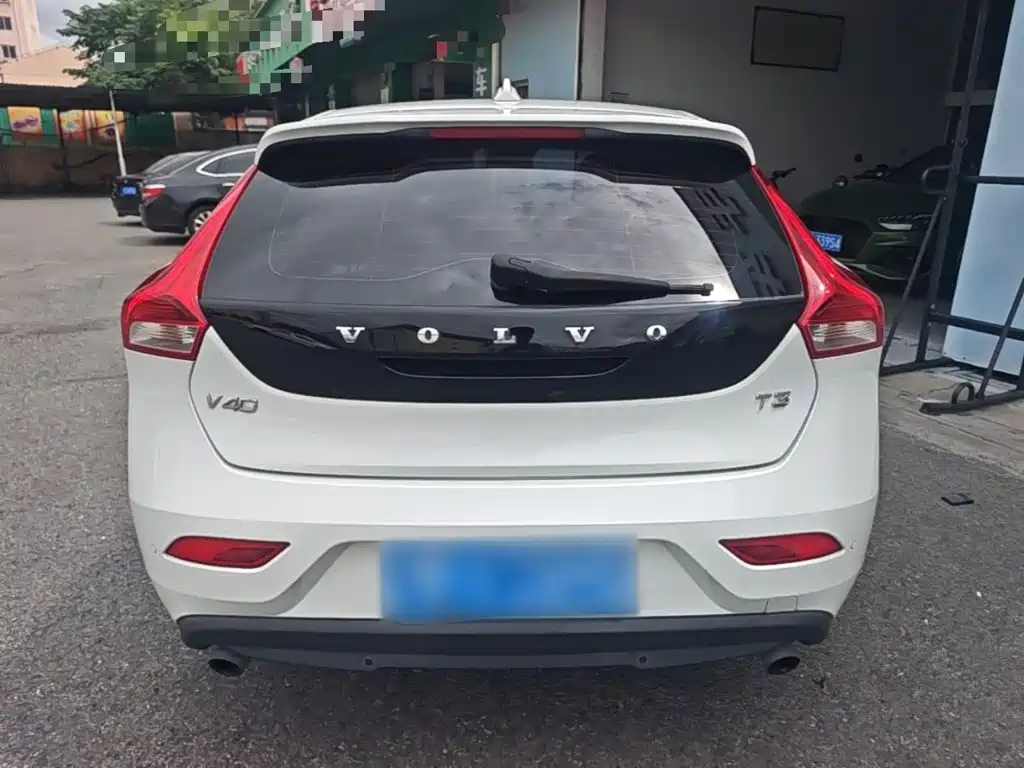 Volvo V40 — миниатюра 6