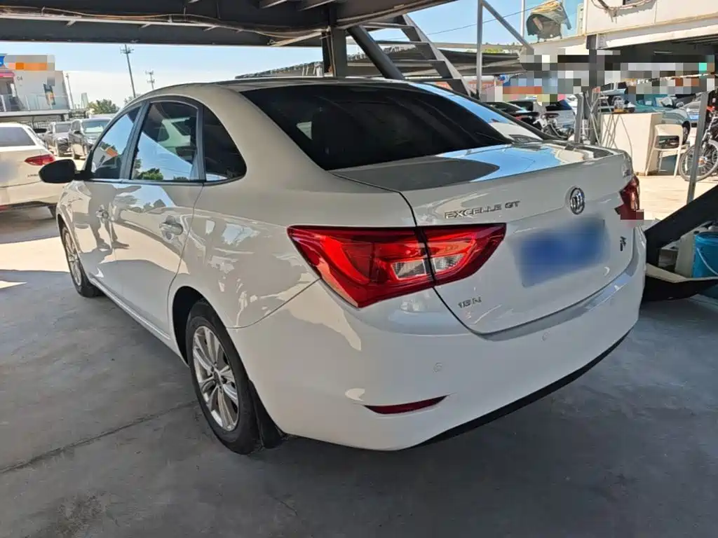 Buick Excelle — миниатюра 5