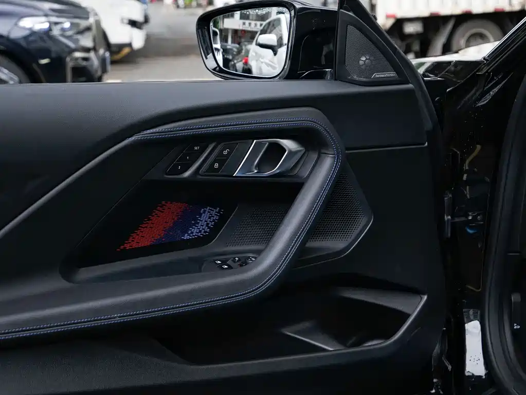 BMW M2 — миниатюра 9