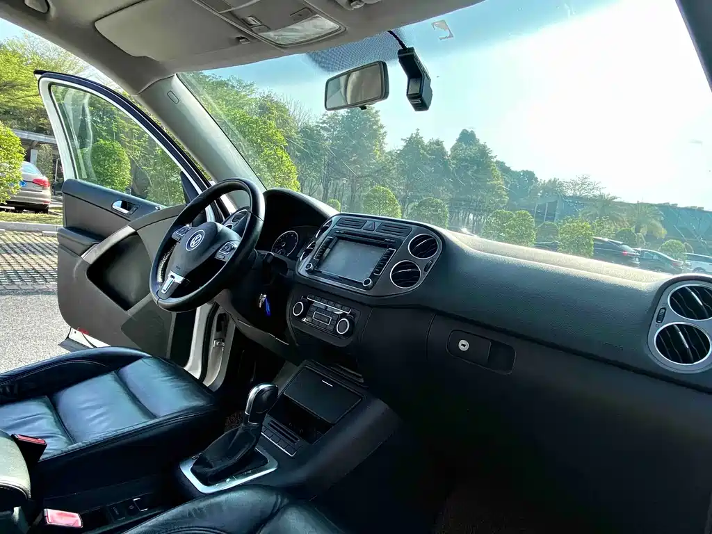 Volkswagen Tiguan — миниатюра 14