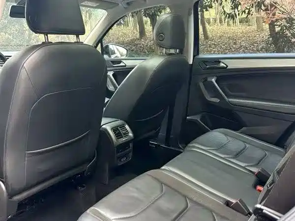 Volkswagen Tiguan L — миниатюра 5