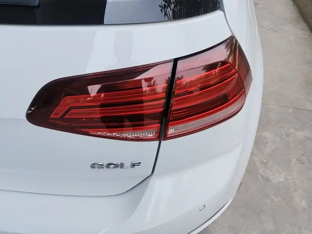 Volkswagen Golf — миниатюра 8