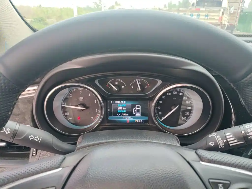 Buick Envision Plus — миниатюра 12