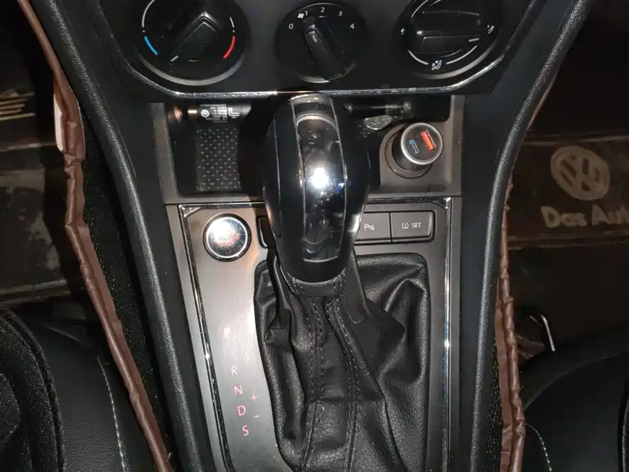 Volkswagen Lavida — миниатюра 16