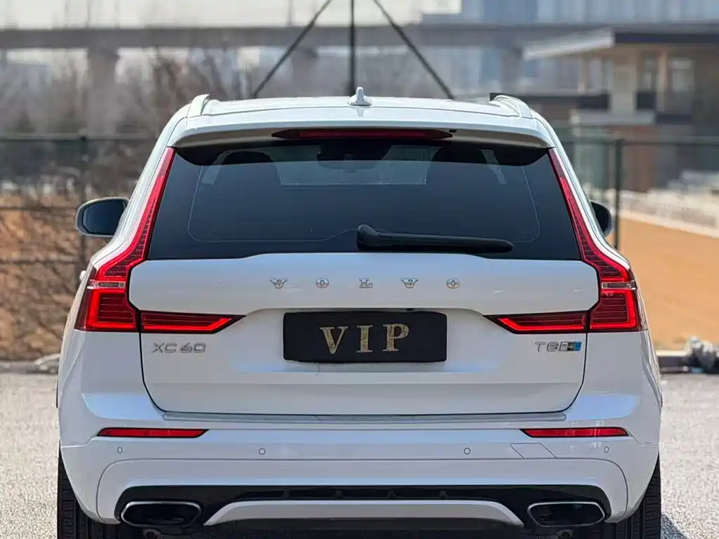 VOLVO XC60 PLUG IN HYBRID