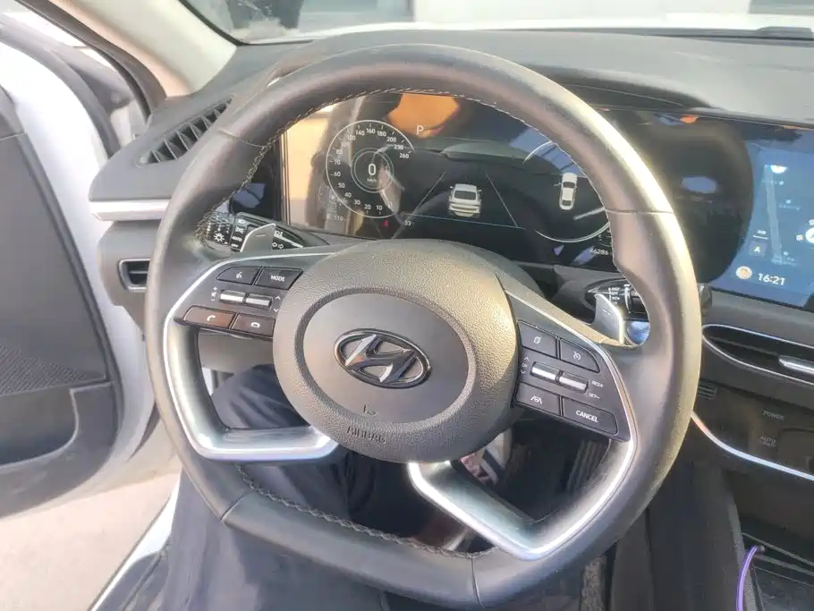 Hyundai Sonata — миниатюра 15