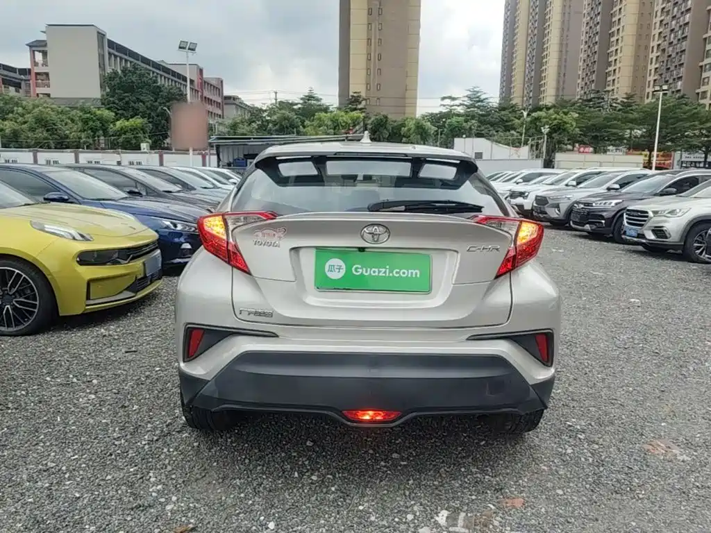 Toyota C-HR — миниатюра 6