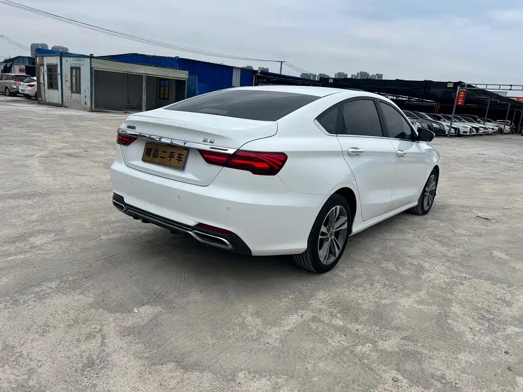 Geely Binrui — миниатюра 13